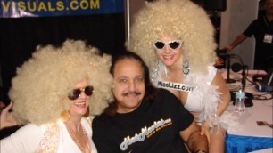 Ron Jeremy Loves us - AVN Porn Convention