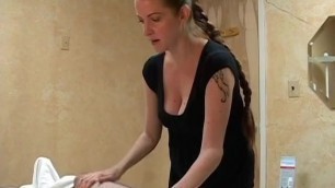 I would love a massage from a milf like this.